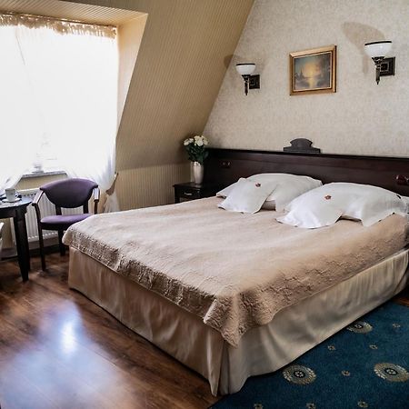 Olawian Hotel Olawa Ngoại thất bức ảnh