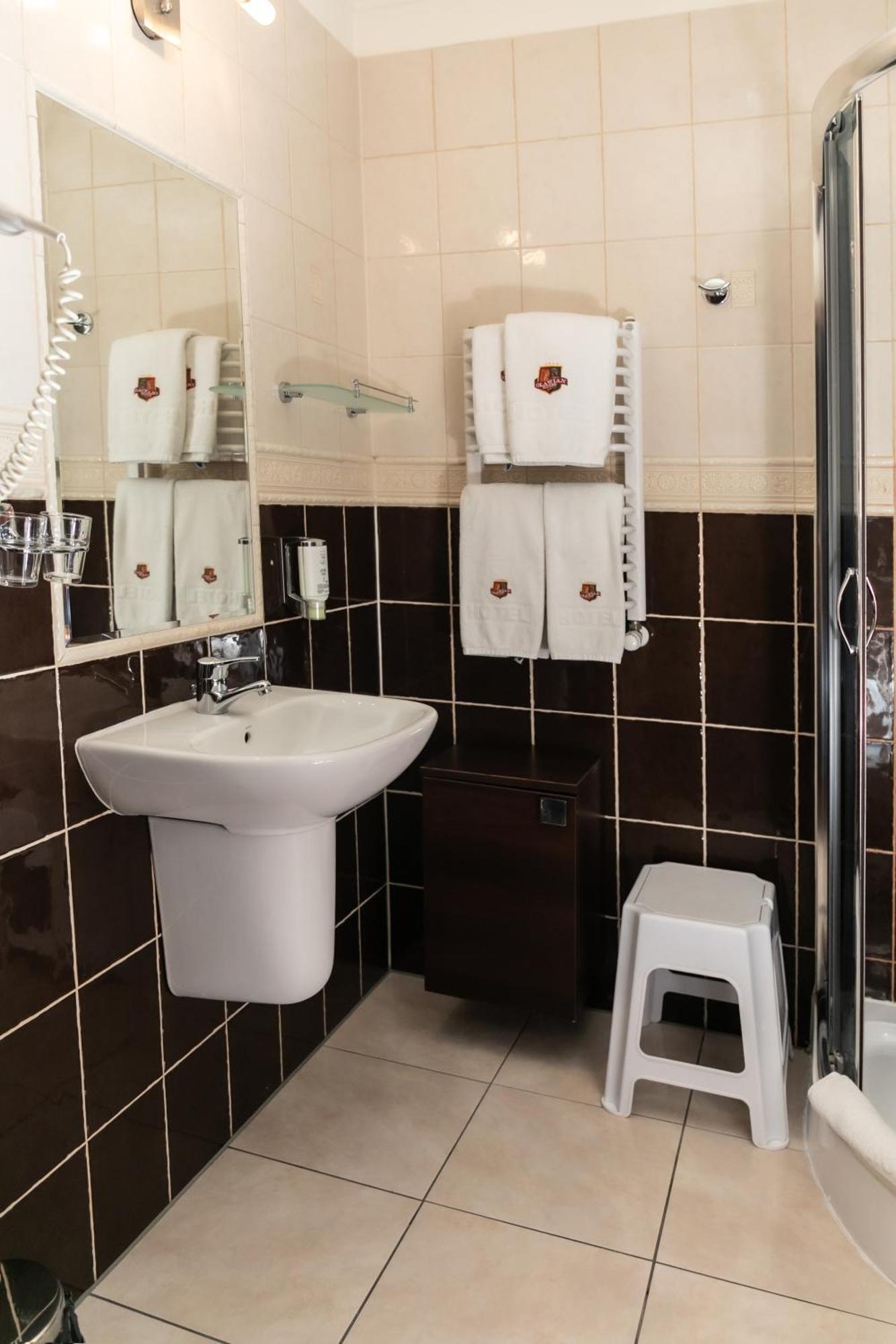 Olawian Hotel Olawa Ngoại thất bức ảnh