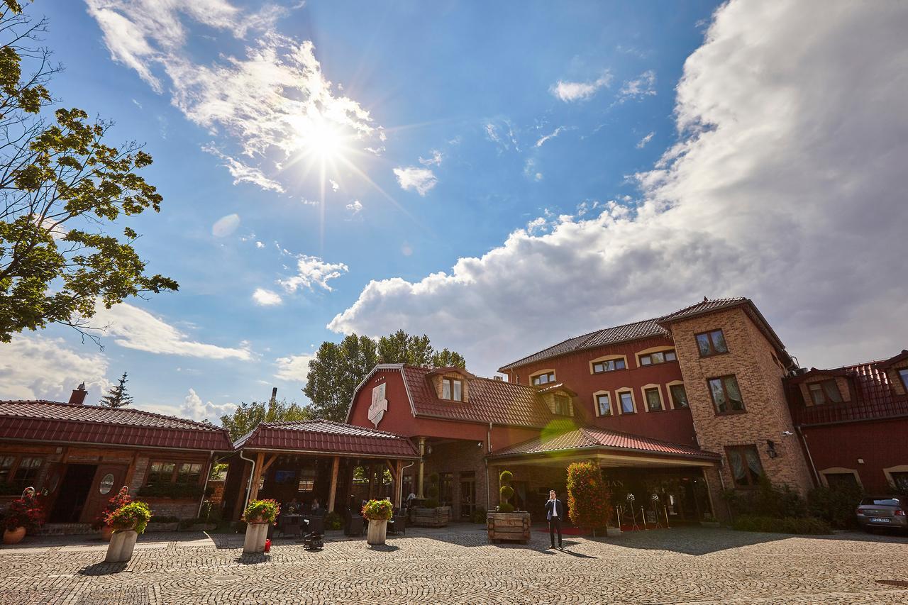 Olawian Hotel Olawa Ngoại thất bức ảnh